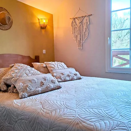 Maison 3 - 6-8 Personnes - Piscine Chauffee - Jacuzzi - Internet - Parking - Ideal Familles & Pros Feriehus
