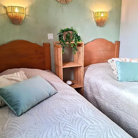 Prázdninový dům Maison 3 - 6-8 Personnes - Piscine Chauffee - Jacuzzi - Internet - Parking - Ideal Familles & Pros Monflanquin