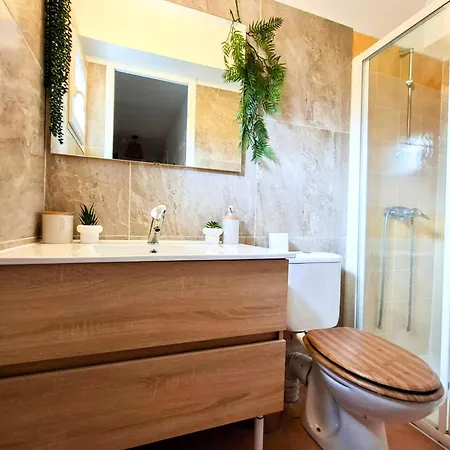 Maison 3 - 6-8 Personnes - Piscine Chauffee - Jacuzzi - Internet - Parking - Ideal Familles & Pros Feriehus