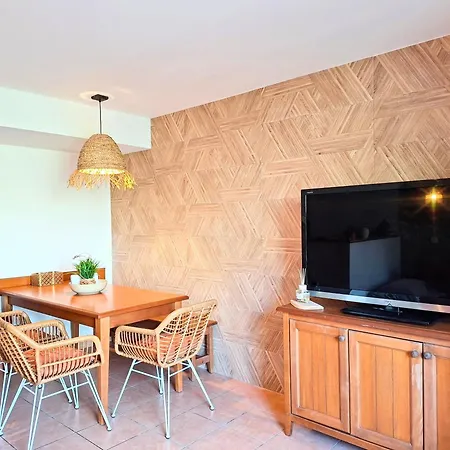 Maison 3 - 6-8 Personnes - Piscine Chauffee - Jacuzzi - Internet - Parking - Ideal Familles & Pros Prázdninový dům *